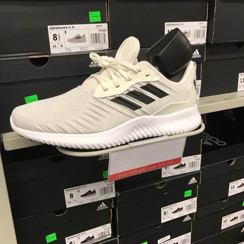 Meet your Posher, Renato